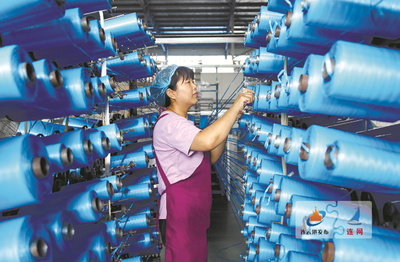 日用百貨 為鄉(xiāng)村振興注入新動(dòng)能的“小商品”與“大市場(chǎng)”